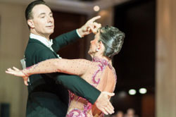 Quickstep's position is also suitable for the English waltz