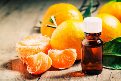 Kosmetische Anwendung von Mandarinenöl