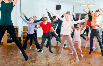 разминка в детской танцевальной студии