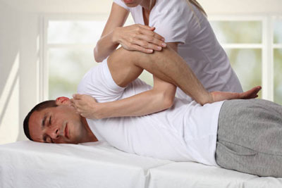Выполнение методик лечебного массажа предусматривает самостоятельную работу медицинских специалистов